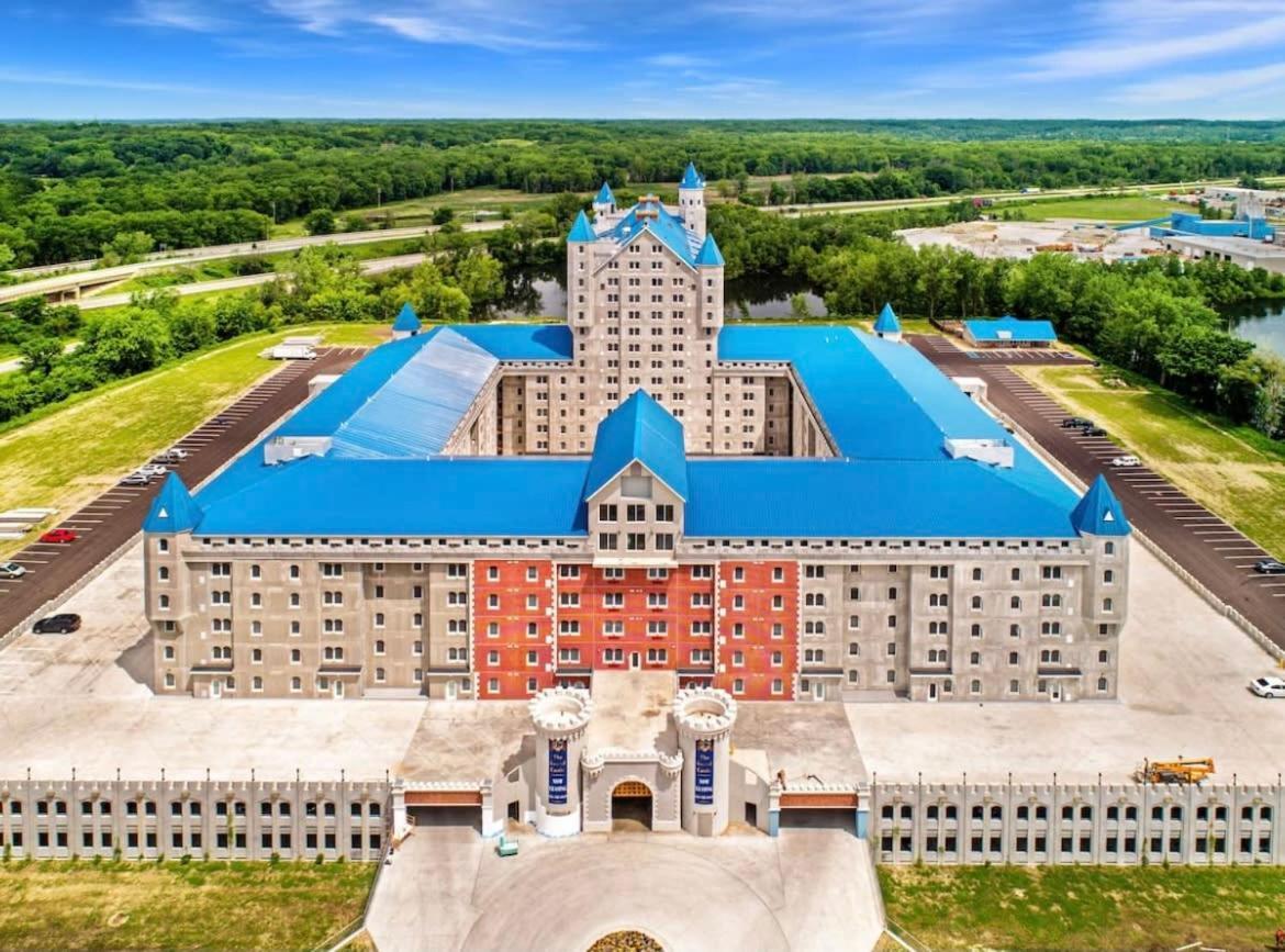2Br Suite At The Grand Castle Pool Gym & Parking Grandville Exteriér fotografie