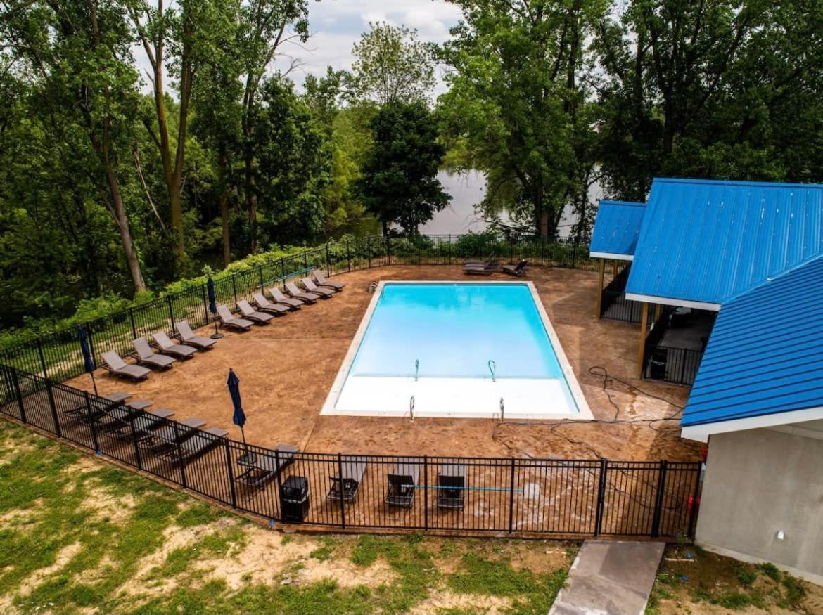 2Br Suite At The Grand Castle Pool Gym & Parking Grandville Exteriér fotografie