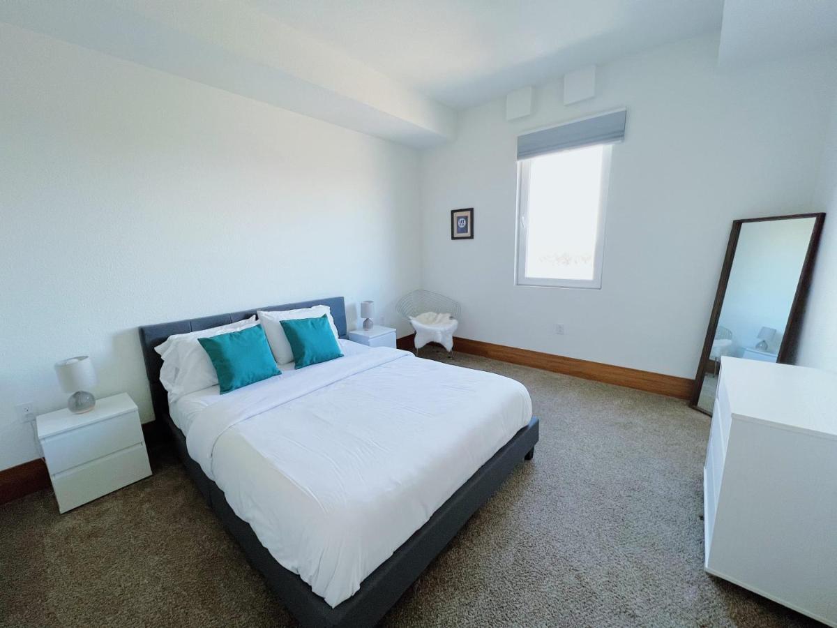 2Br Suite At The Grand Castle Pool Gym & Parking Grandville Exteriér fotografie