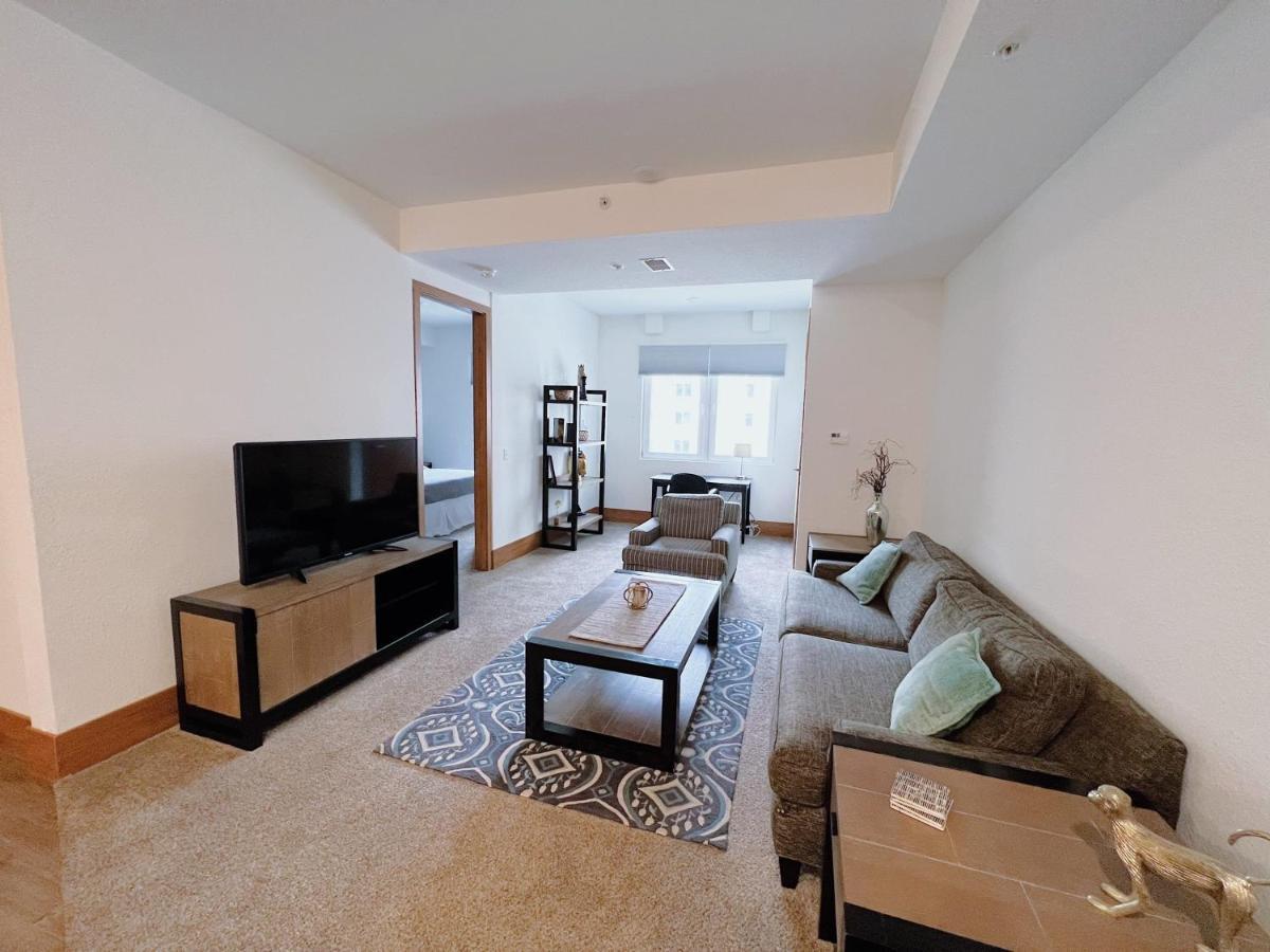 2Br Suite At The Grand Castle Pool Gym & Parking Grandville Exteriér fotografie