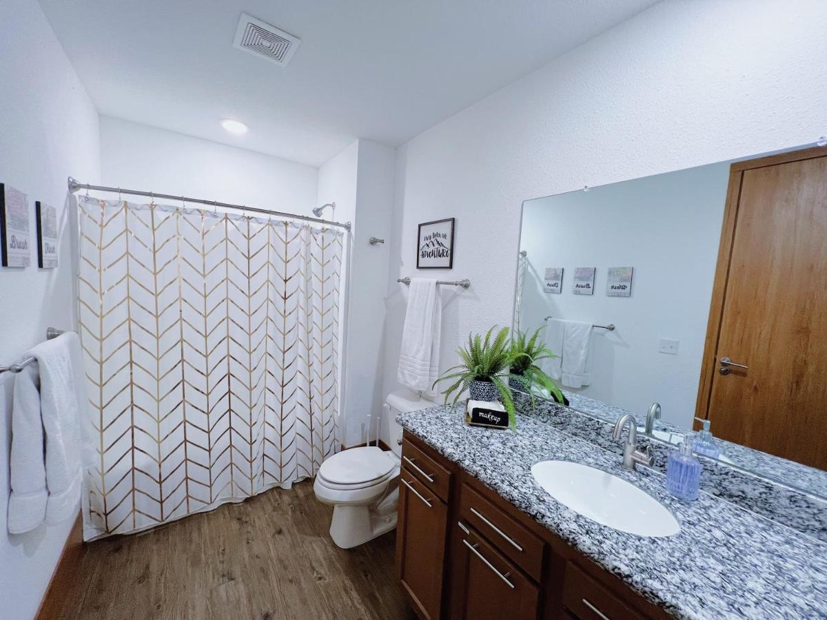 2Br Suite At The Grand Castle Pool Gym & Parking Grandville Exteriér fotografie